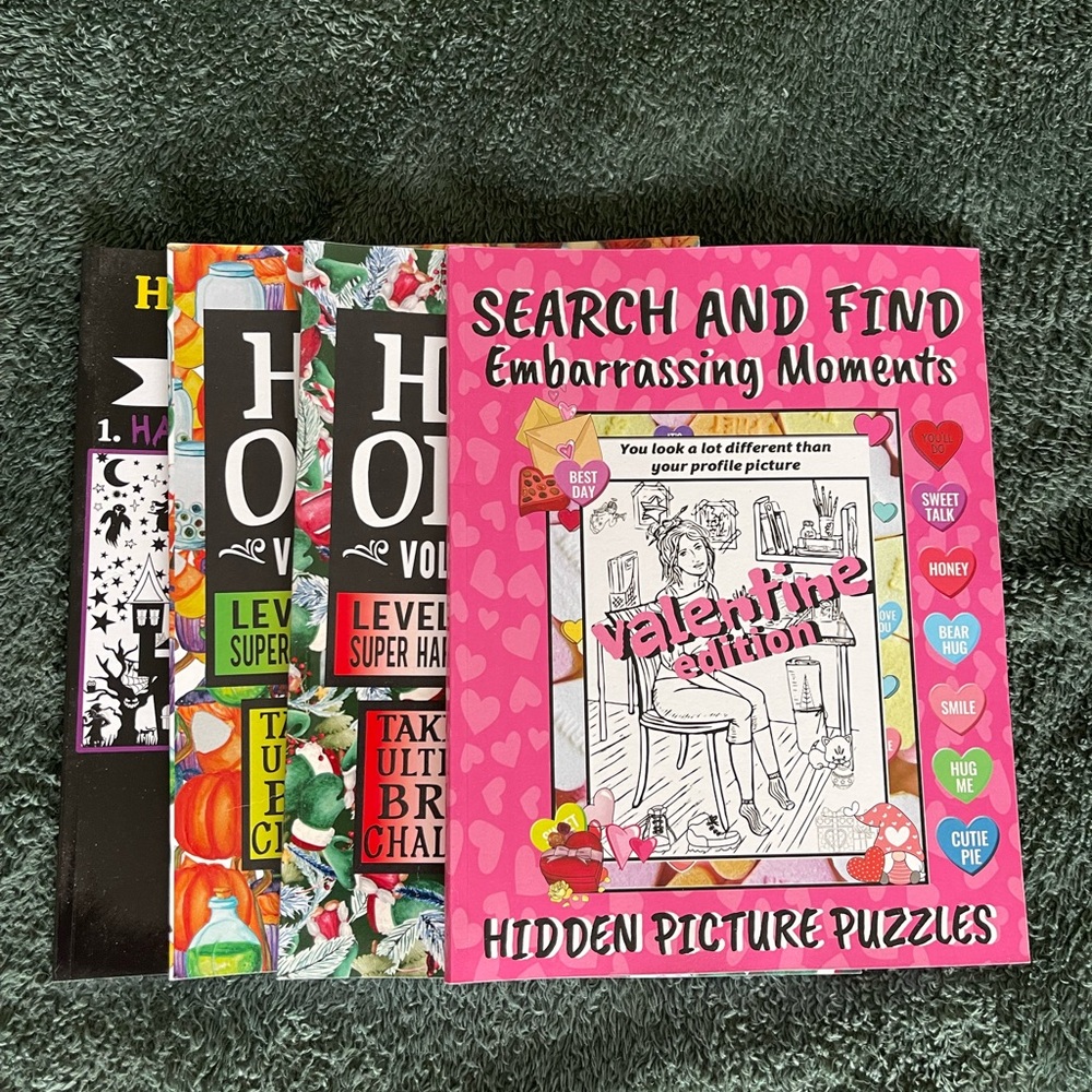 Adult hidden pictures book